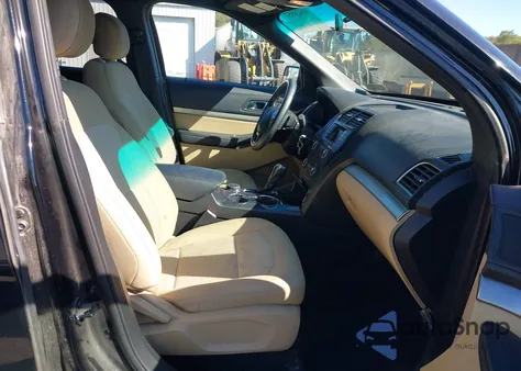 2016 Ford Explorer z USA, uszkodzony, nr VIN 1FM5K8B8XGGB68811